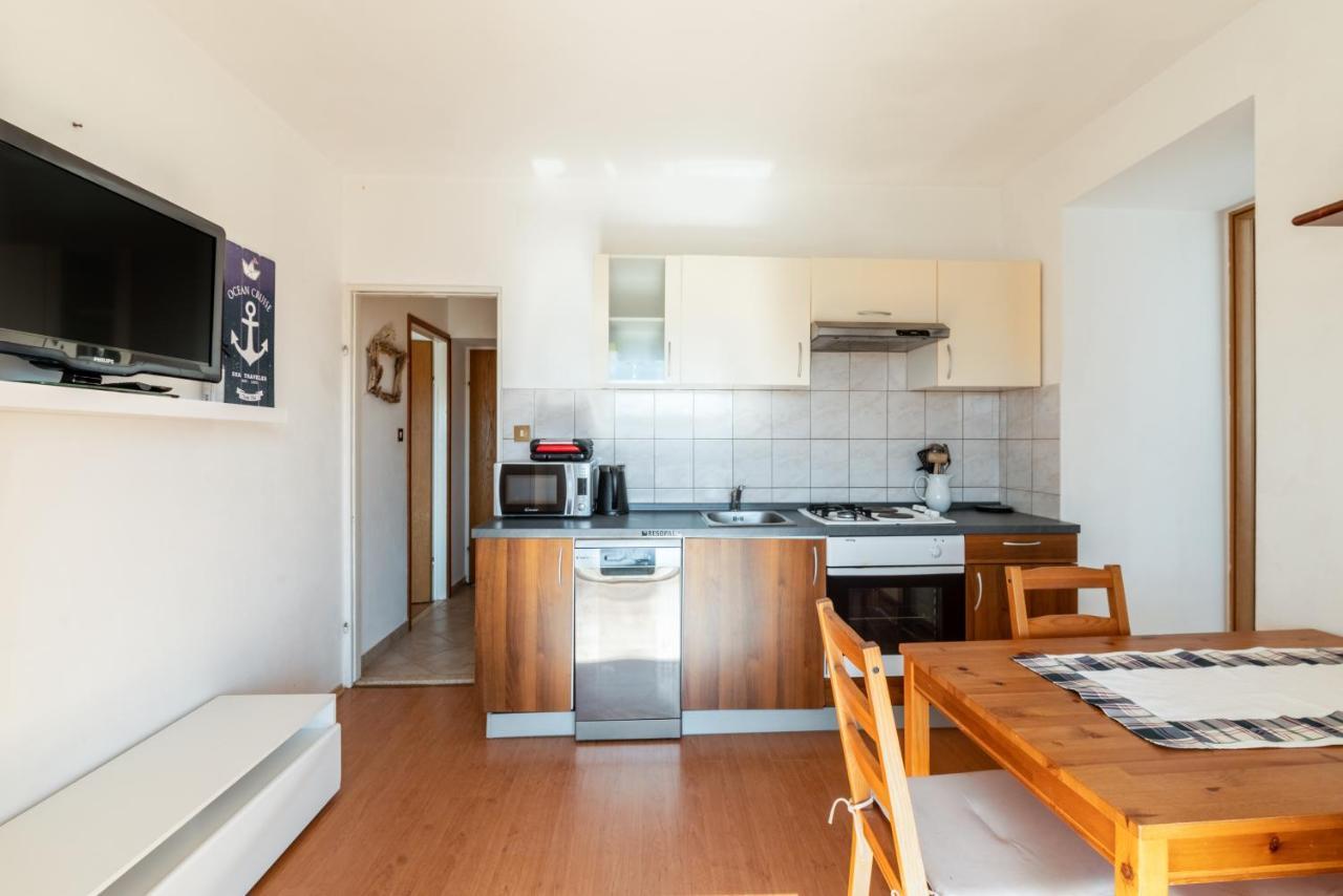 Apartments With A Parking Space Lopar, Rab - 14070 エクステリア 写真