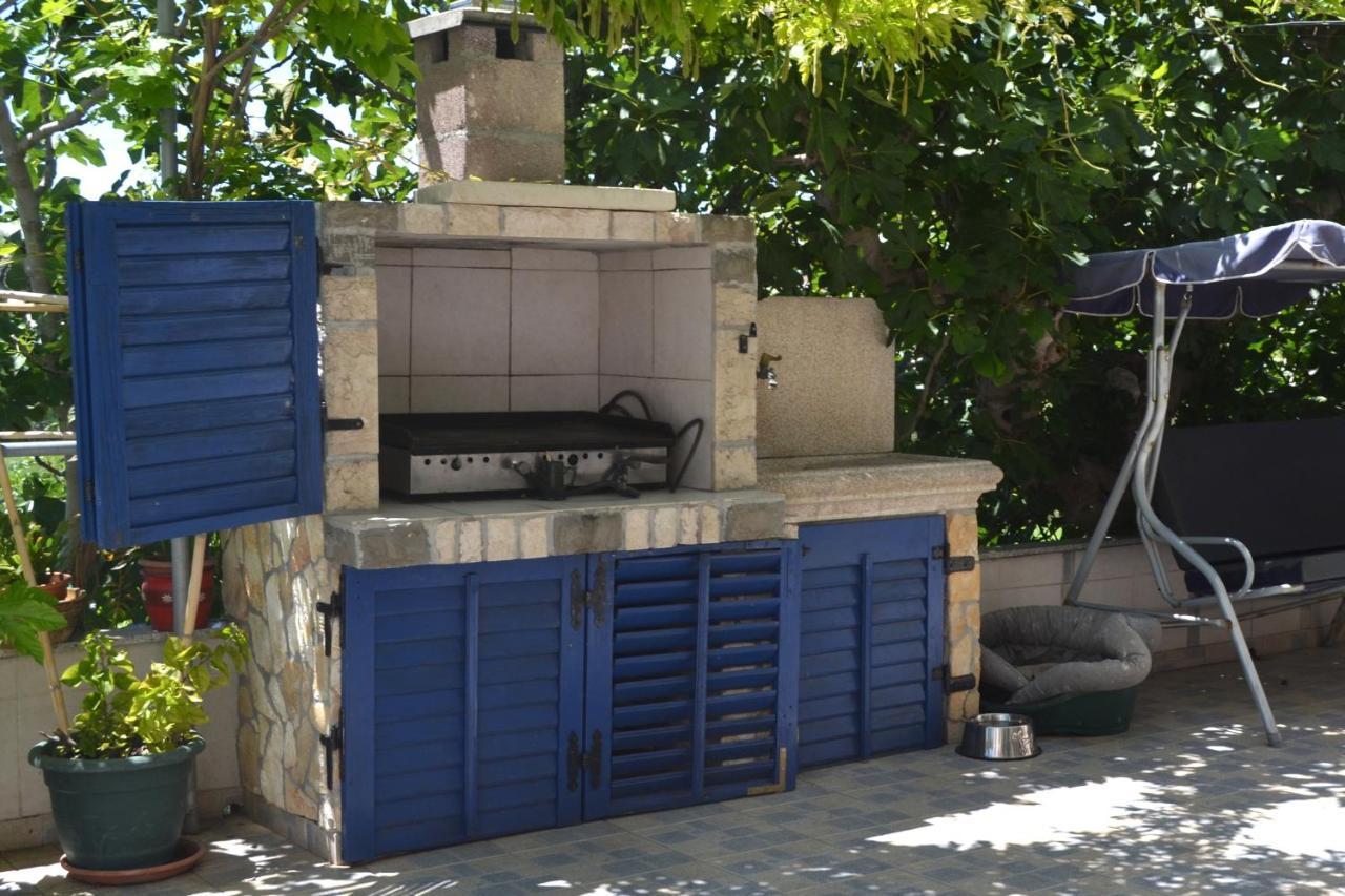 Apartments With A Parking Space Lopar, Rab - 14070 エクステリア 写真