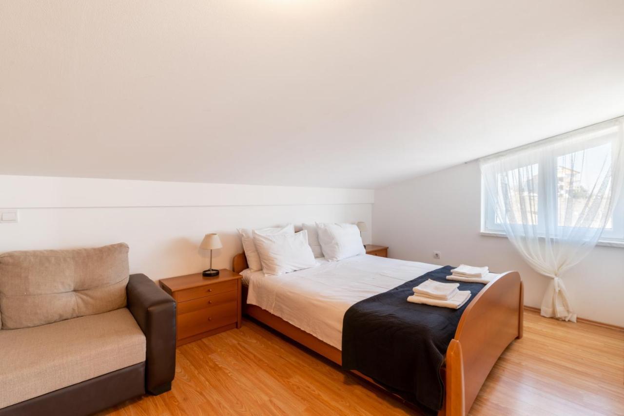 Apartments With A Parking Space Lopar, Rab - 14070 エクステリア 写真